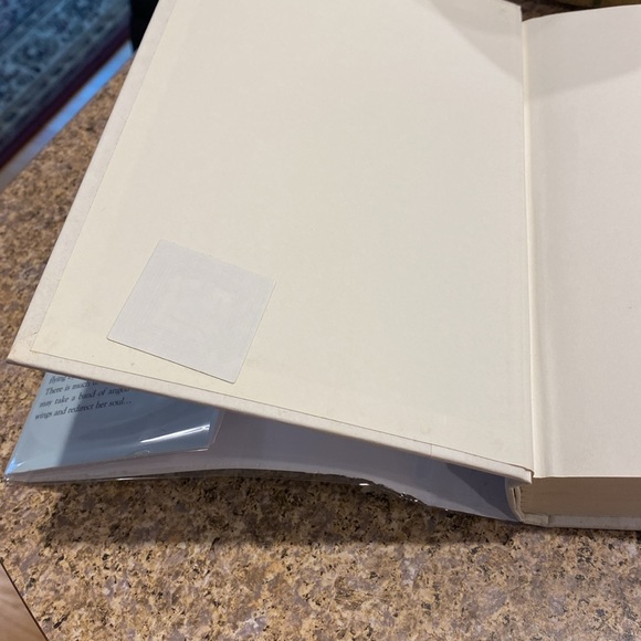 Thomas Kinkade & Katherine Spencer The Inn at Angel Island Hardcover Book - Picture 11 of 17